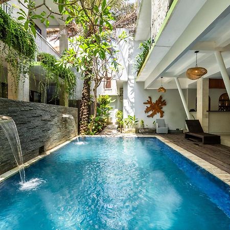 Casa Dasa Legian Esterno foto